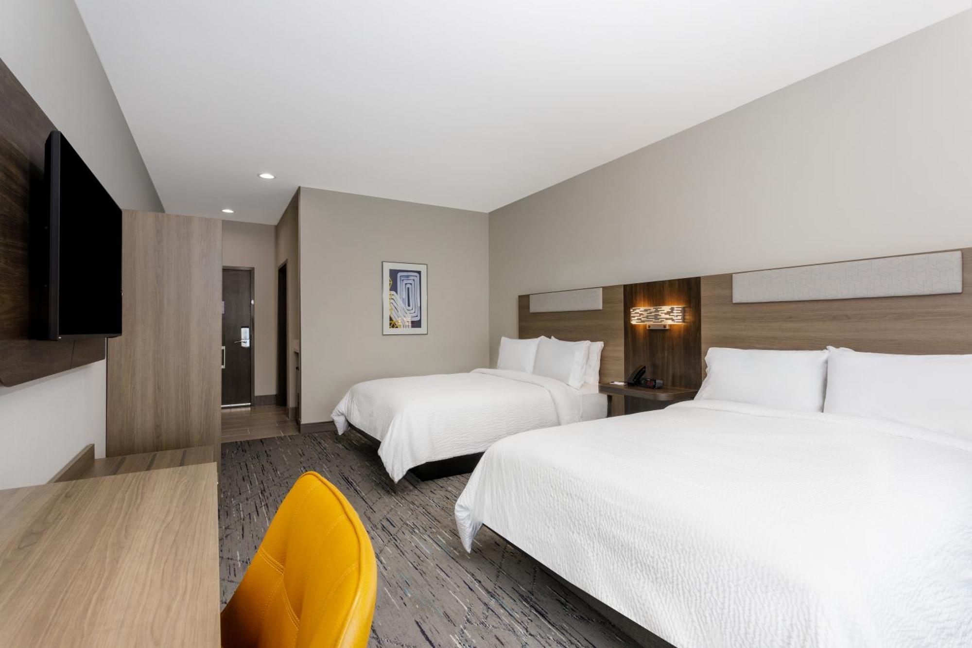 Holiday Inn Express & Suites Tampa Stadium - Airport Area By Ihg Екстериор снимка
