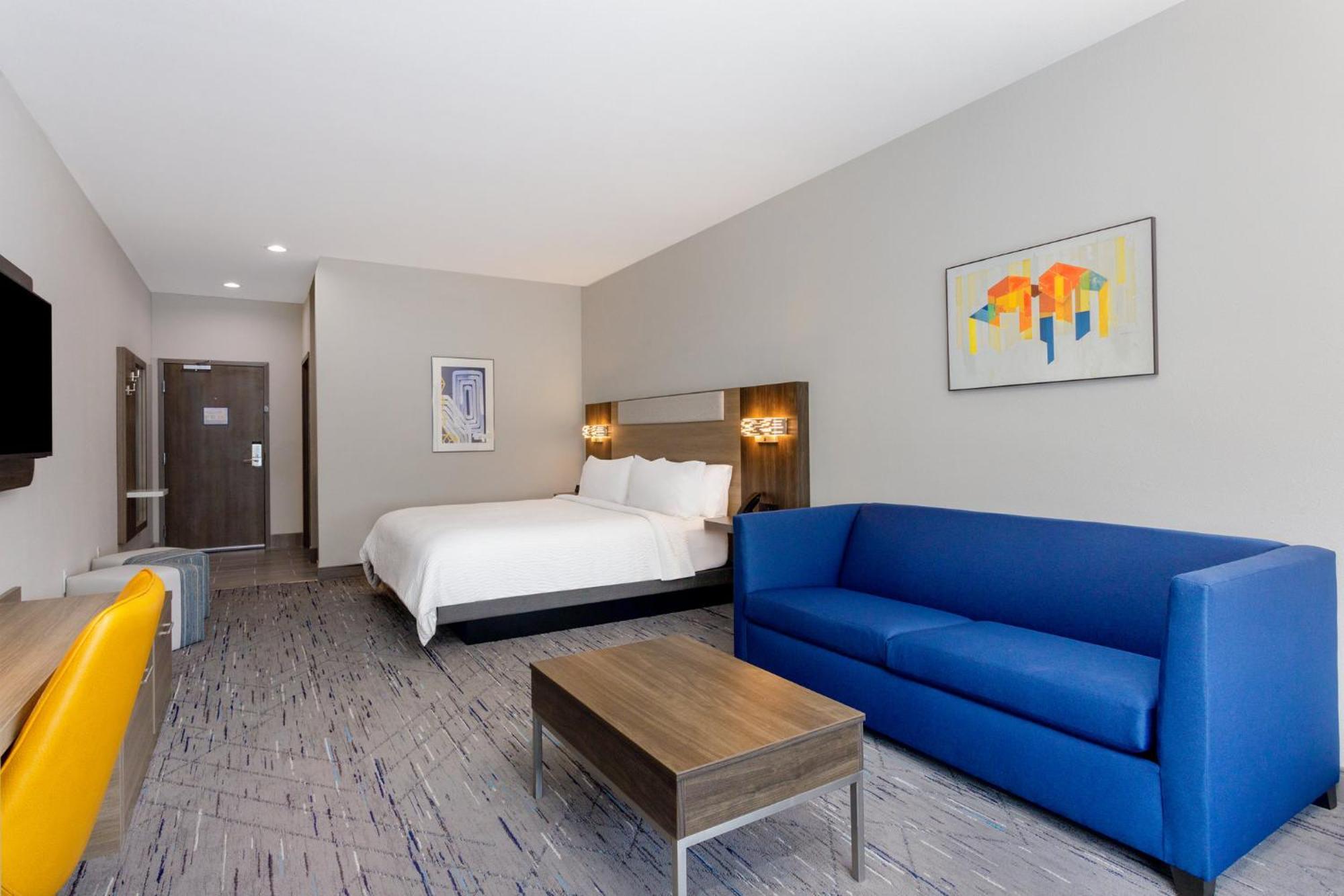 Holiday Inn Express & Suites Tampa Stadium - Airport Area By Ihg Екстериор снимка